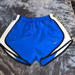 Nike shorts💙